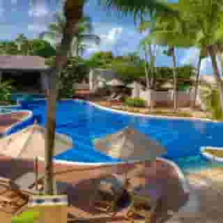 Waves Hotel & Spa by Elegant Hotels, 3 of 5