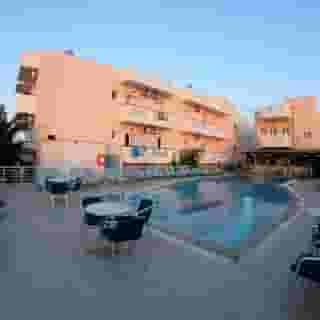 Stonewell Studios Malia, 2 of 5