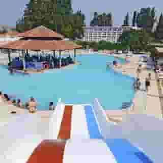 Atlantique Holiday Club, 3 of 5