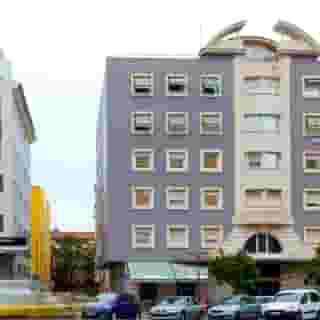 Malcom and Barret, 3 of 5