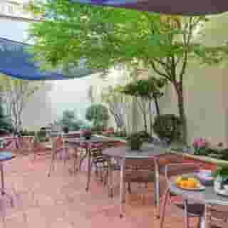 Hotel Franklin feel the sound, 3 of 5