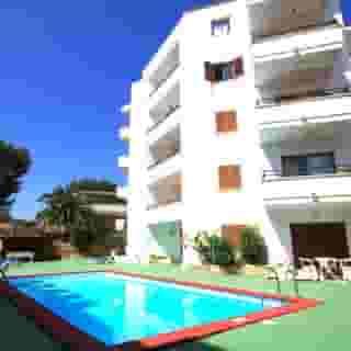 Marina Apartments, 3 of 5