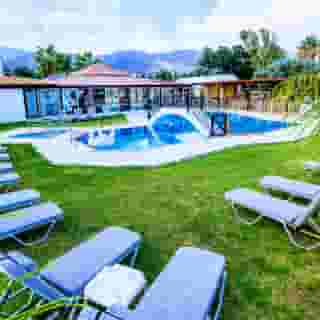 Yiannis Manos Apartments, 4 of 5