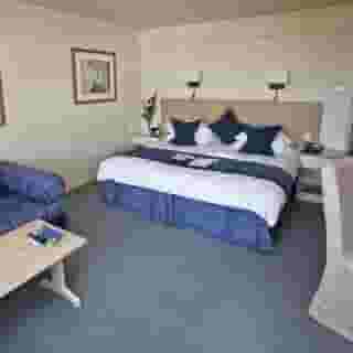 Cobo Bay Hotel, 5 of 5