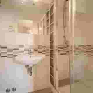 B&B Circus Maximus, 3 of 5