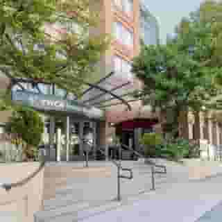 YWCA Hotel Vancouver, 2 of 5