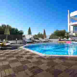 Bella Vista Apartments, 2 of 5