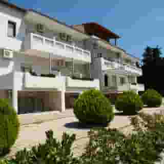 Lake Studios, 4 of 5