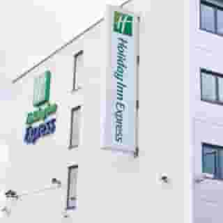 Holiday Inn Express Manchester Airport, 2 of 5