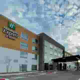 Holiday Inn Express & Suites Phoenix - Airport North, 2 of 5