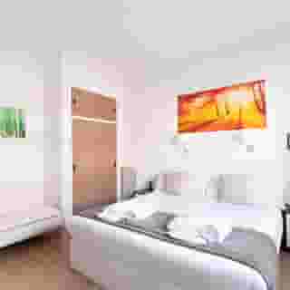 NeoMagna Madrid, 2 of 5