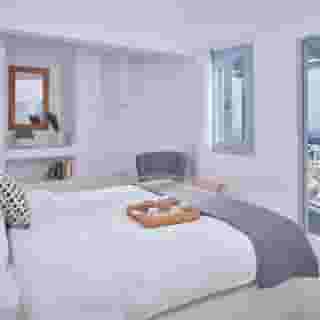 Cliff Side Suites, 1 of 5