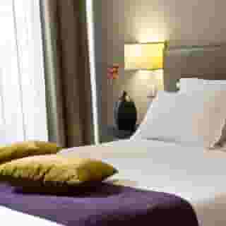 Opera Frochot, 4 of 5