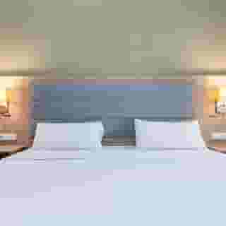 Akeah Verdi Budapest, 1 of 5