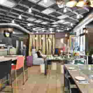 Niu Barcelona, 3 of 5