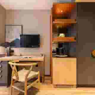 Dash Living On Prat, 4 of 5