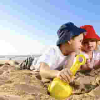 Fedora Hotel, 2 of 5