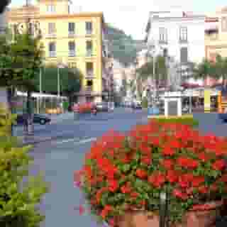 Emily Suites, 1 of 4