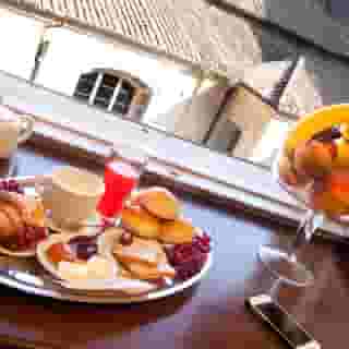 Pantheon Inn, 2 of 5