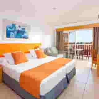 Chatur Costa Caleta, 3 of 5