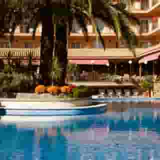 Bondia Luna Park, 2 of 5