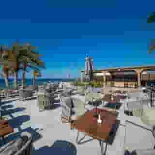 High Beach White - Adults Only, 2 of 5