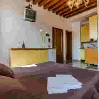 Venice Apartments, 4 of 5