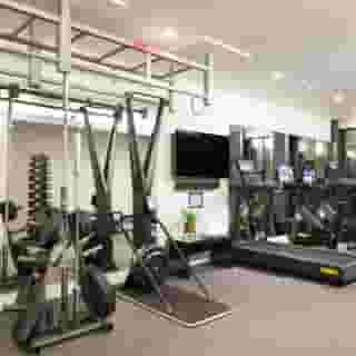 Grosvenor House Suites, 2 of 5