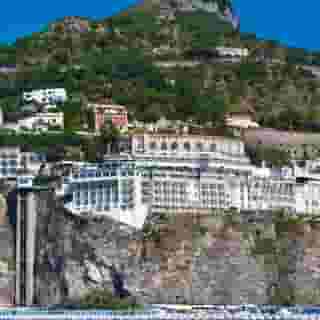 Lloyd's Baia, 1 of 5