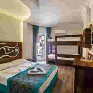 Kleopatra Blue Hawaii, 4 of 5