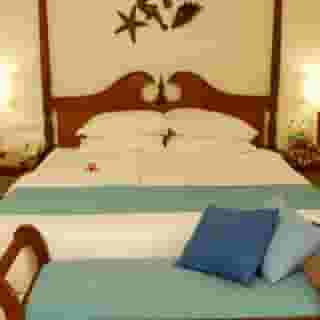 Holiday Inn Hotel, 4 of 5