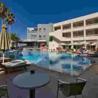 Pearl Beach Hotel, 2 of 5