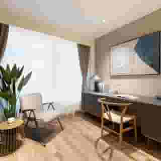 Dash Living On Prat, 3 of 5