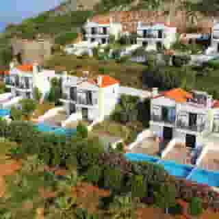 Golden Villas, 1 of 5