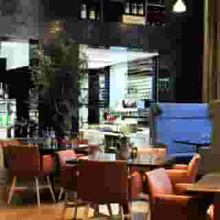 Comfort Grand Central, 1 of 5