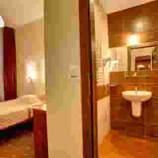 Hotel Lothus, 1 of 5