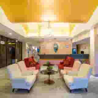 Bella Villa Metro, 5 of 5