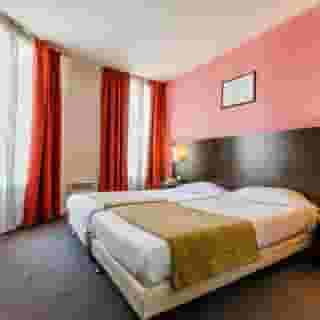 Arc Paris Porte d'Orleans, 5 of 5