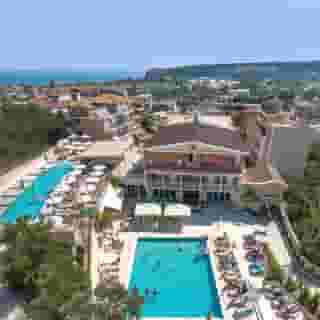 Altura Hotel, 1 of 5