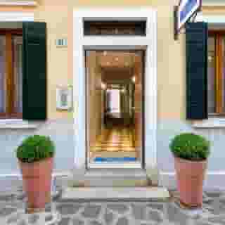 Hotel Conterie, 2 of 5