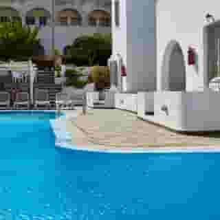 Nissos Thira, 1 of 5