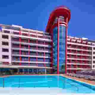 The Views Monumental, 4 of 5