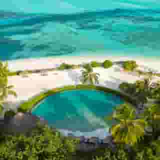 LUX* South Ari Atoll, 2 of 5