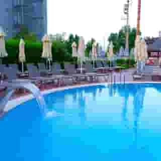 Hawaii Hotel, 3 of 5