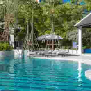 Royal Paradise, 3 of 5