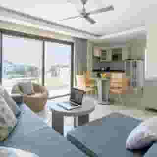 ONA Pearly Grey, 6 of 6
