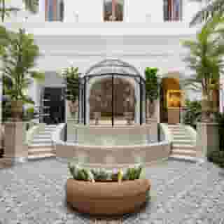 Mystery Hotel Budapest, 4 of 5