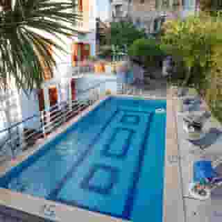 Club Sorrento, 3 of 5