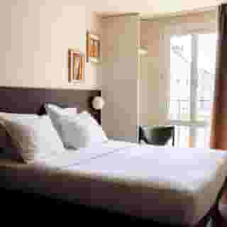 The Hotel Cabane, 4 of 5