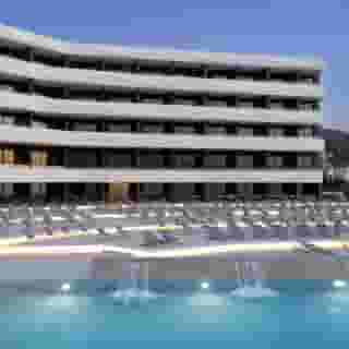 Grand Hotel View, 2 of 5